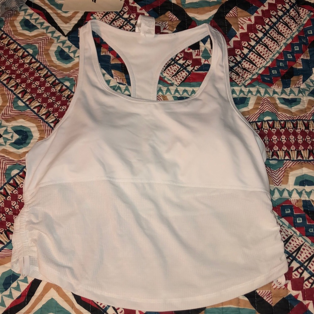 White tank with sports bra, fabletics!